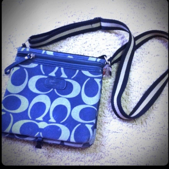 Coach sling bag