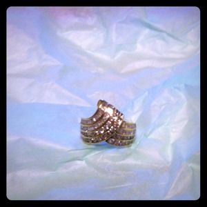 Ladies Fashion Ring