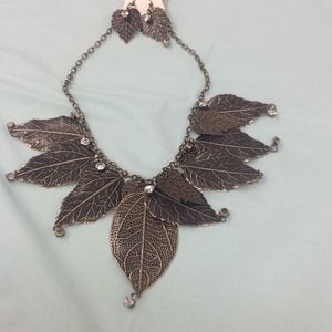 Leaf necklace and earring set