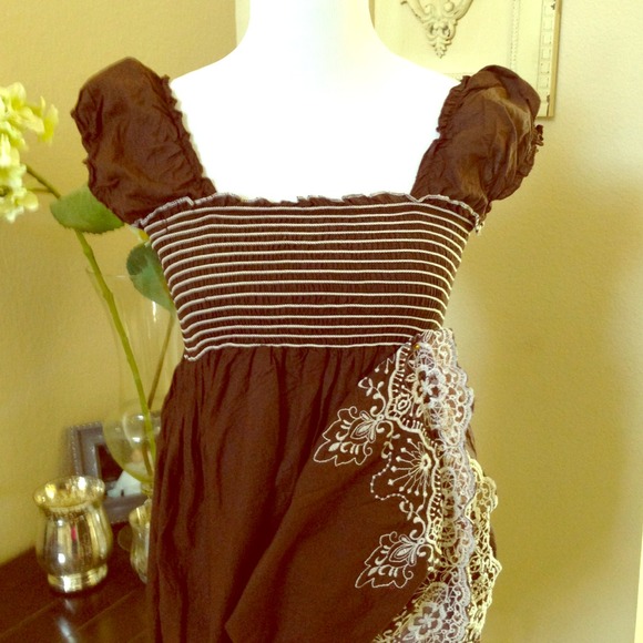 NWT Brown & Cream Smocked Dress