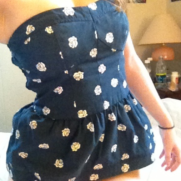 Abercrombie corset top - Picture 2 of 3