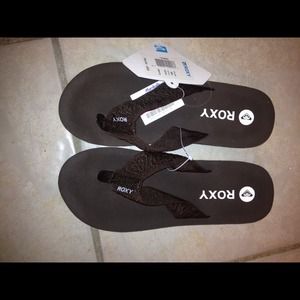 Roxy size 7  Brown Flip Flops