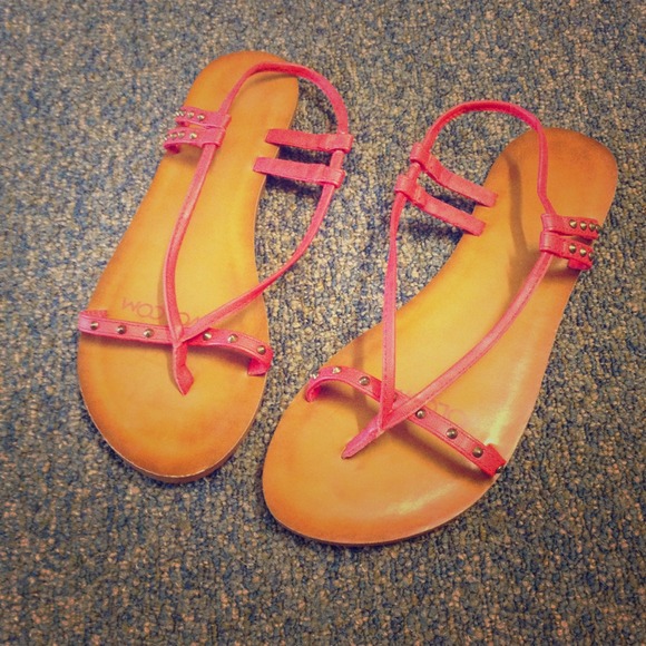 ❤Reserved❤ Red / studded sandals !!