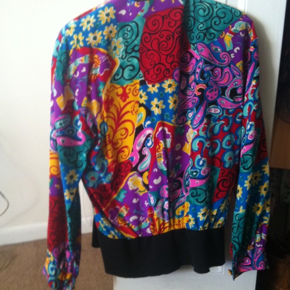 To pretty to waste away in a closest! - Picture 2 of 2