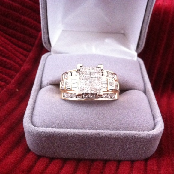 501130_M1_RND_DIM_wht_0100CT_Y  2.5 CT  yellow gold ring