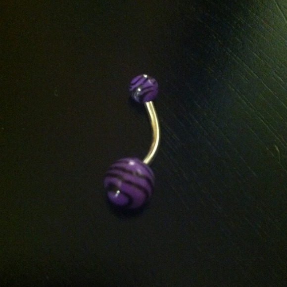 Belly button ring💎❌No Trades❌ No Paypal⛔️