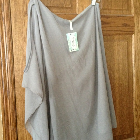 Dresses & Skirts - Cocktail dress