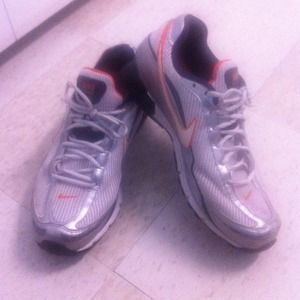 💥SOLD💥Nike Shox