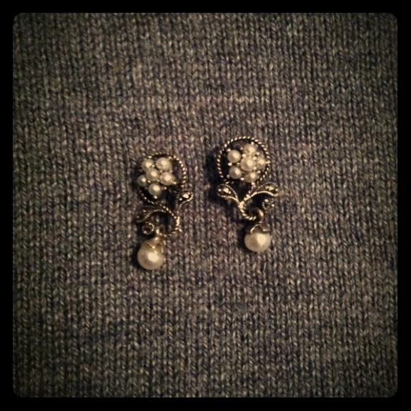 Vintage Christian Dior earrings - Picture 1 of 3