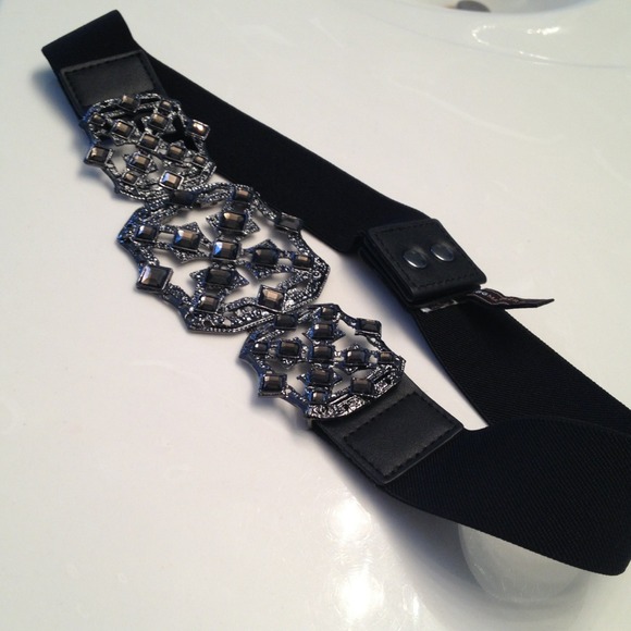 👉SOLD👈BCBG MaxAzria Stretch Belt