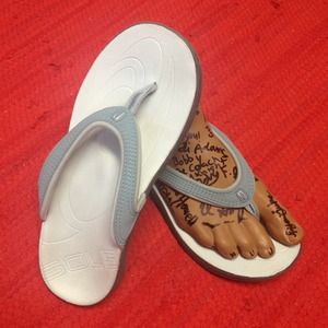 Sole anatomical flip flops