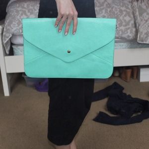 Envelope clutch