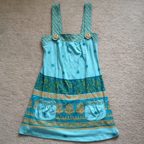 Size small tank top