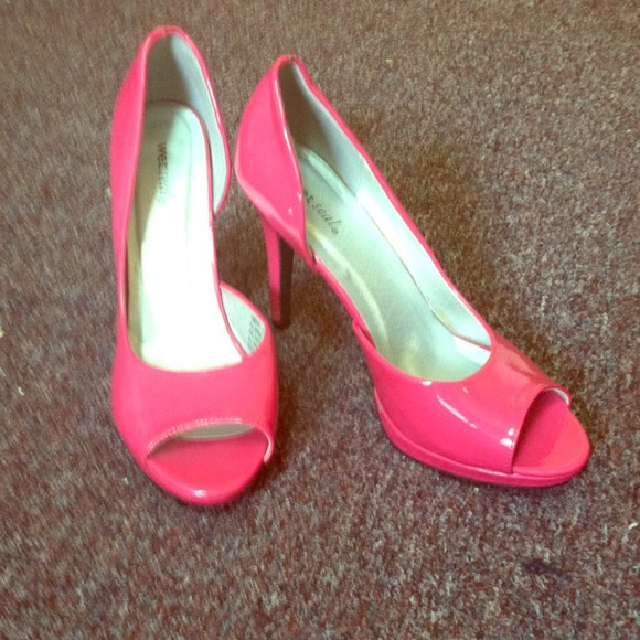 Hot Pink Peep-toe Heels