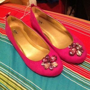 Fuchsia flats