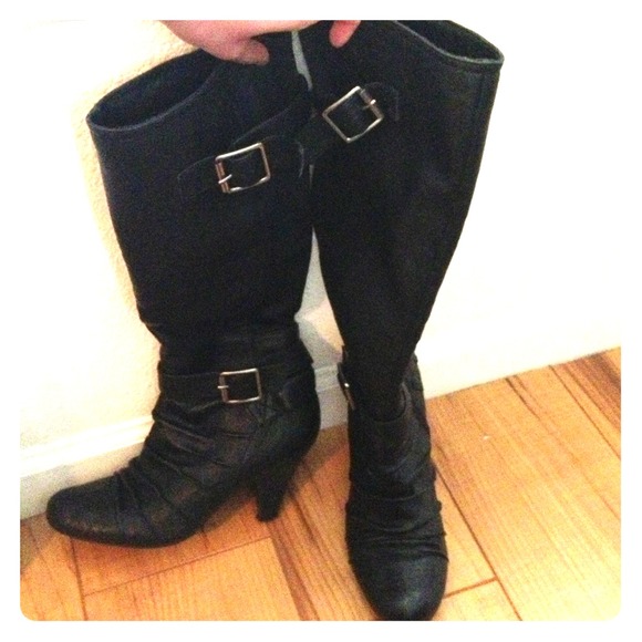 Black Jessica Simpson boots