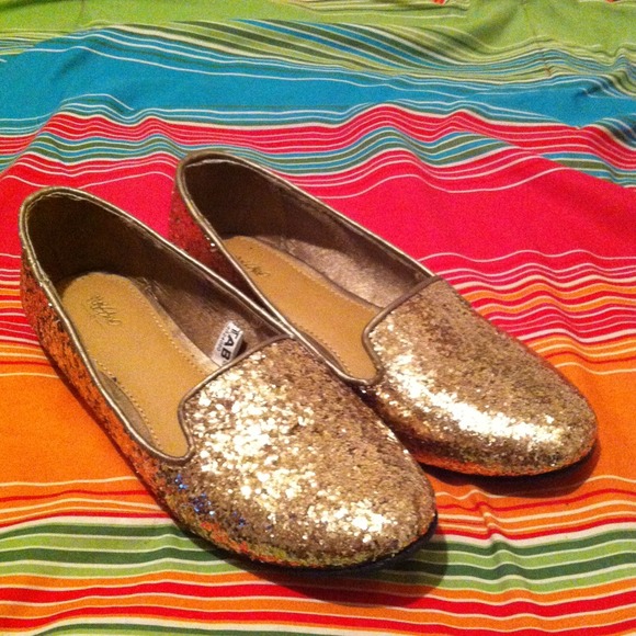 Gold flats