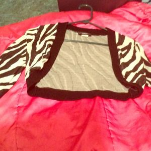 Long sleeve zebra shrug