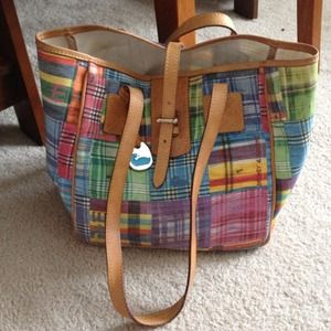 AUTHENTIC DOONEY & BOURKE BAG