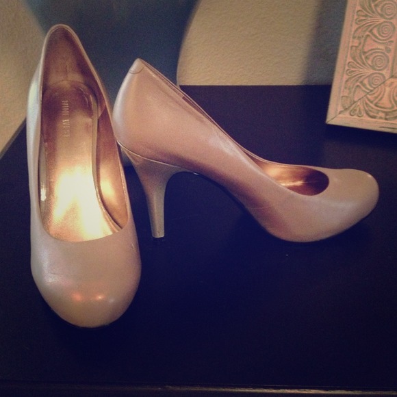 Nine West pumps