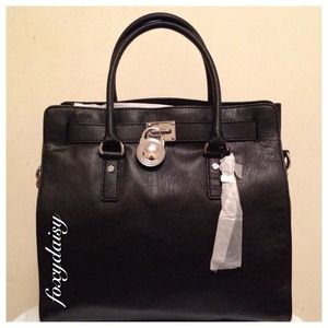 ❌📦SOLD PP!!!📦❌Michael Kors Hamilton Large Tote