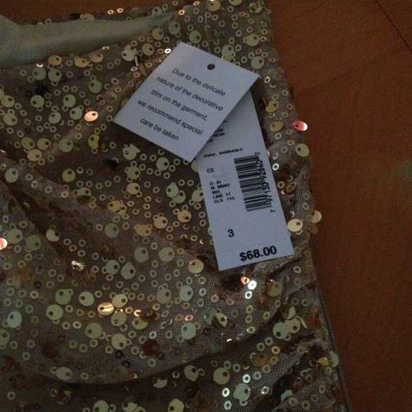 Gold sequin dress - Picture 3 of 3