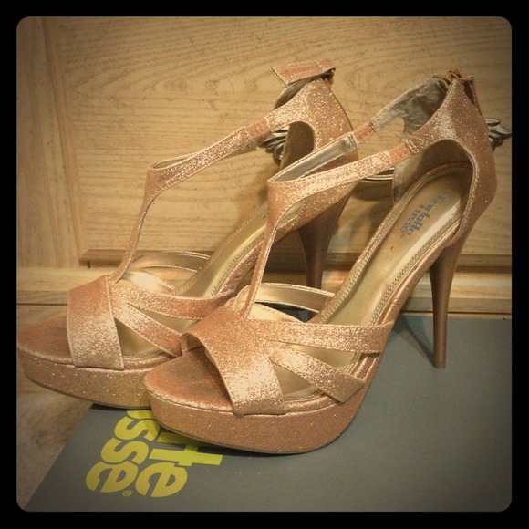 Charlotte Ruse Champagne sparkle heels