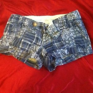 American eagle plaid shorts