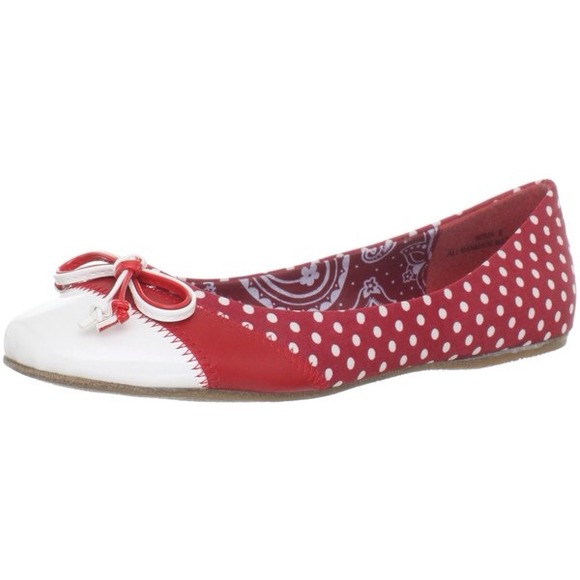 Red polka dot bow ballet flats