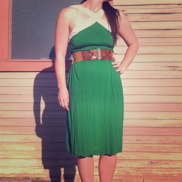💱Reserved💱 Green Anthropologie cross front dress