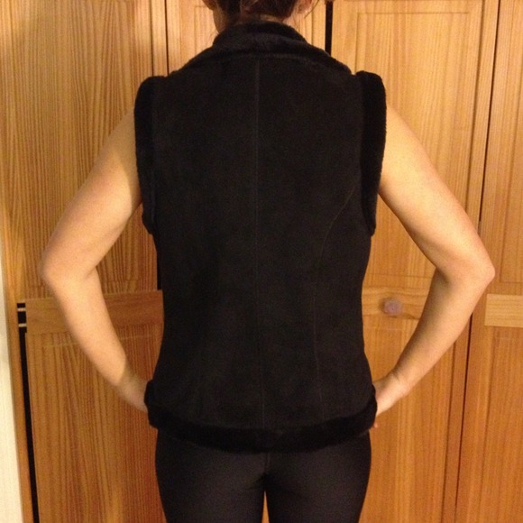 Soft black dress - Picture 2 of 2