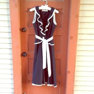 Vintage Albert Capraro B&W dress sz 4