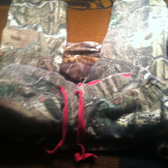 Sold - Picture 3 of 3