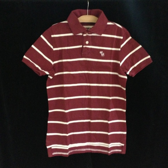 Men's burgundy shirt