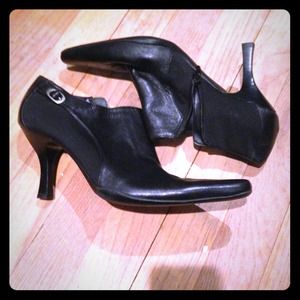 Nine West leather shoes