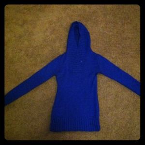 Hooded rue21 sweater