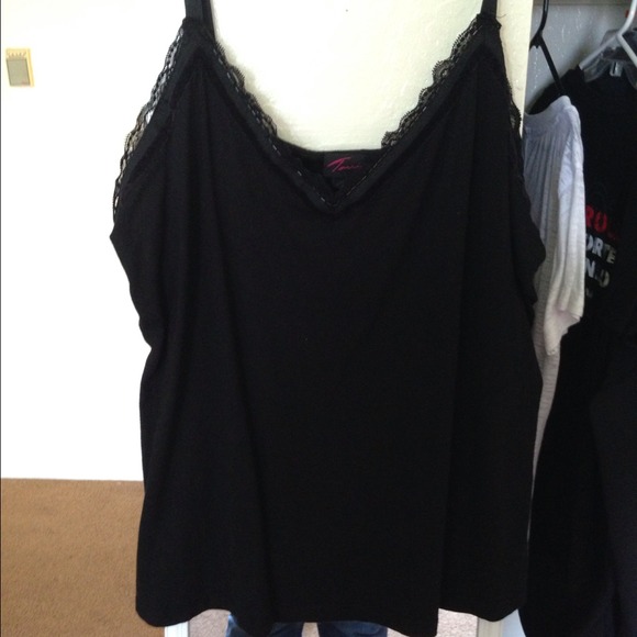 ❤SOLD❤Torrid Black Cami Top