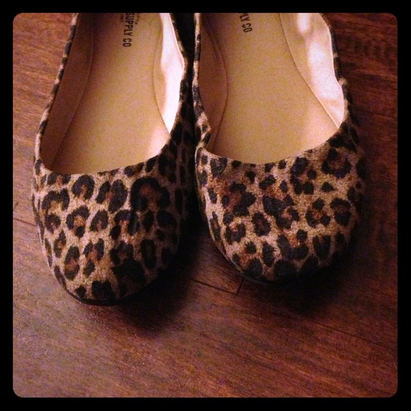 Leopard flats