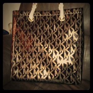 ❌Sold❌New Michael Kors handbag.