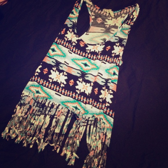 ❌Sold Tribal print tank