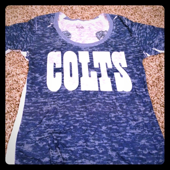 🚨SOLD🚨Colts TShirt