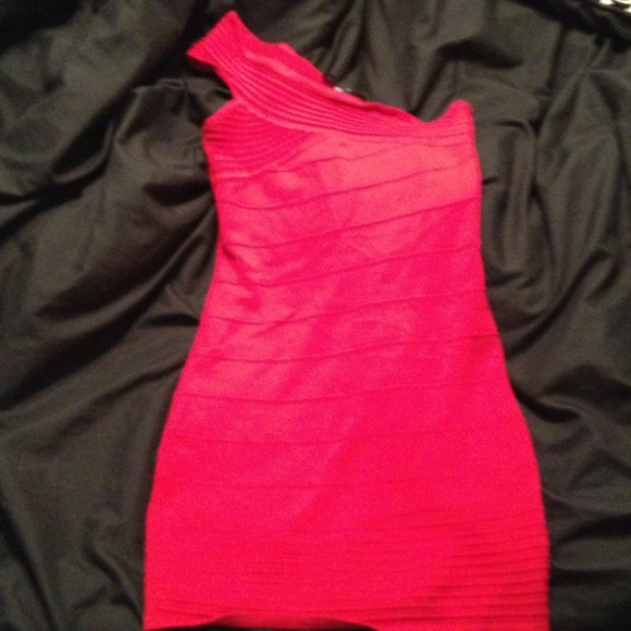 Red bandage dress