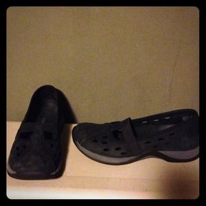 Black nubuck clark shoes