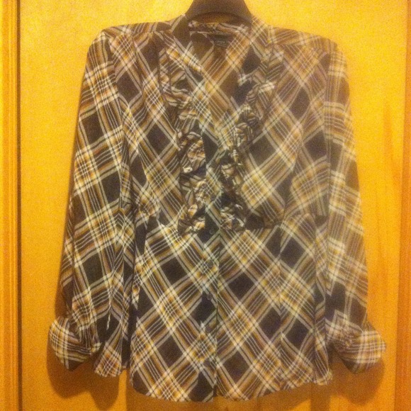 🌟SOLD🌟Plus Size Lane Bryant top 🌸REDUCED
