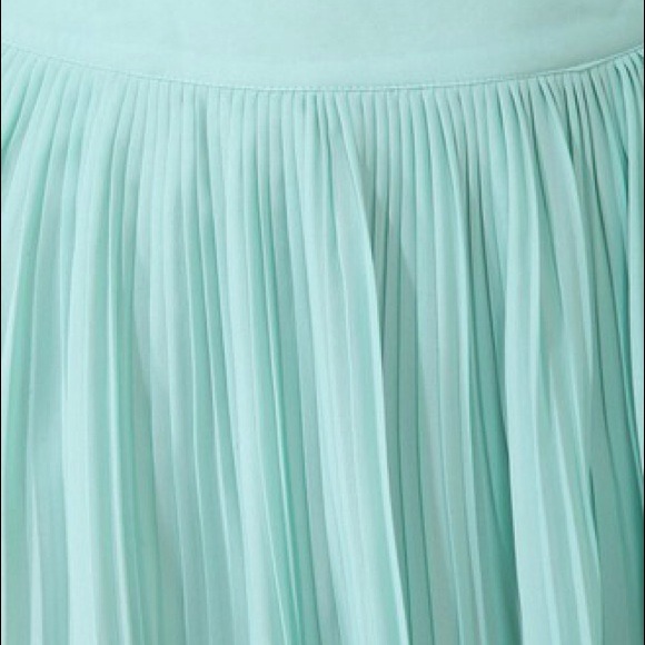 Forever 21 Skirts - 🚫SOLD🚫Knife Pleated Skirt x Forever 21 Forever 21 Skirts - 🚫SOLD🚫Knife Pleated Skirt x Forever 21