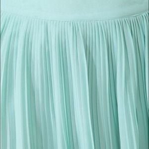 Forever 21 Skirts - 🚫SOLD🚫Knife Pleated Skirt x Forever 21 Forever 21 Skirts - 🚫SOLD🚫Knife Pleated Skirt x Forever 21
