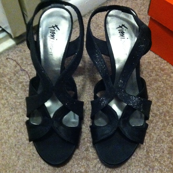 Black sparkly heels - Picture 1 of 1
