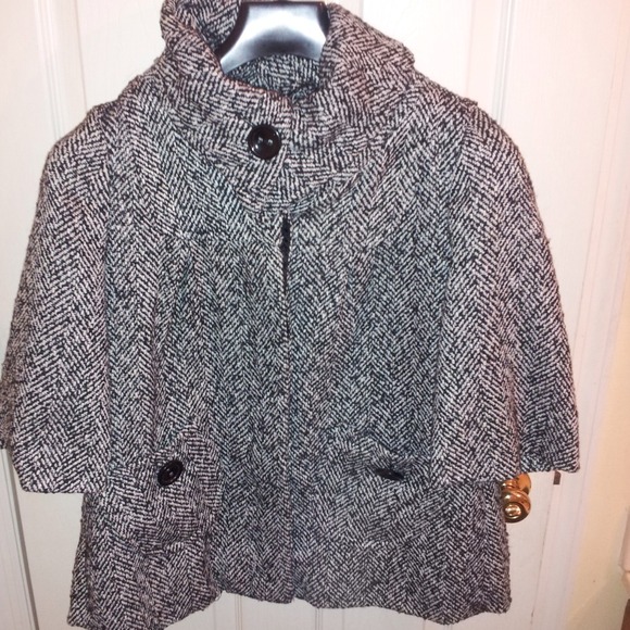 **SOLD** Black and White Swing Jacket