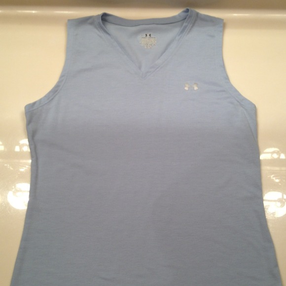 SOLD in bundle - Under Armour tank