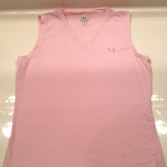 SOLD in bundle - Under Armour tank